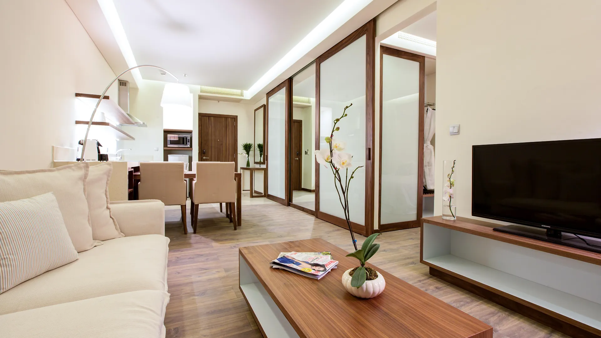 Hotel A La Carte Da Nang Beach