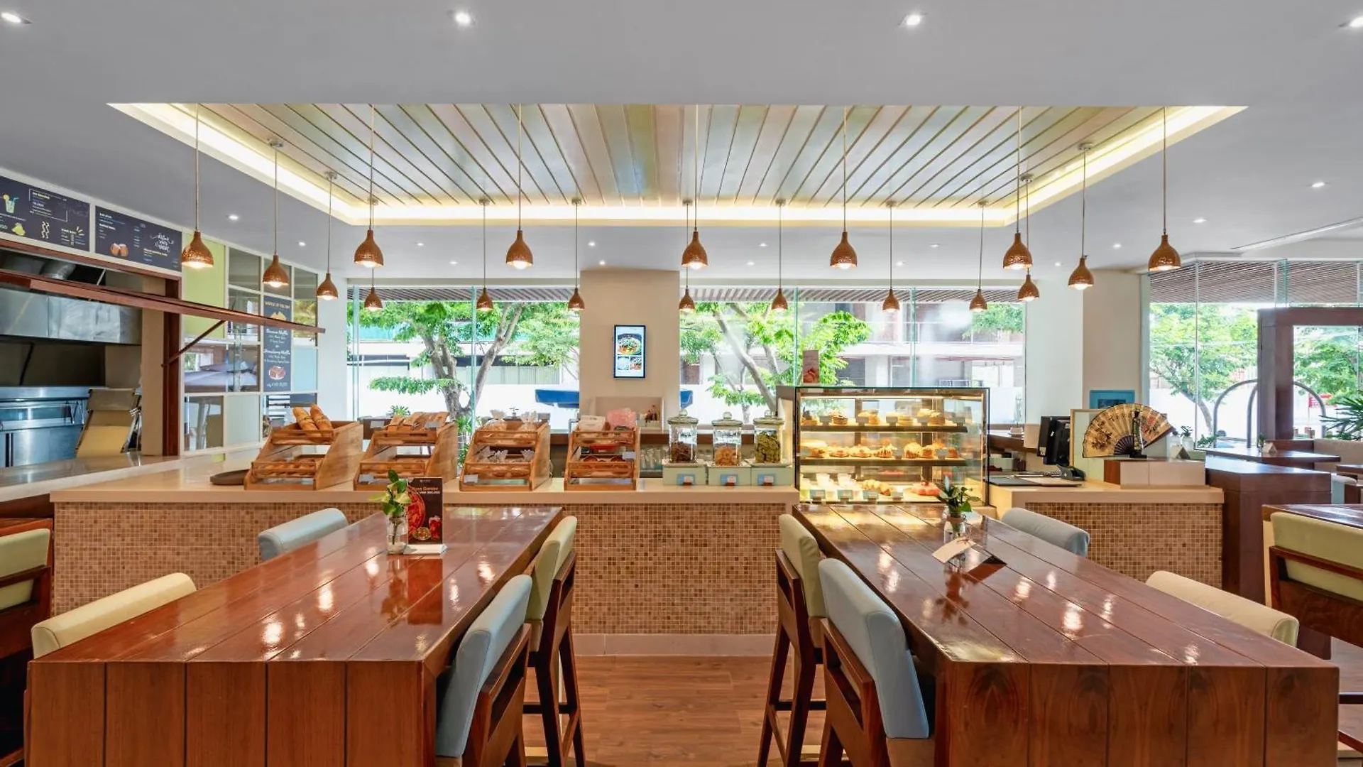 **** Hotel A La Carte Da Nang Beach Vietnam
