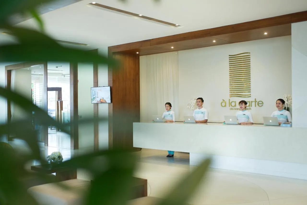 A La Carte Da Nang Beach Hotel